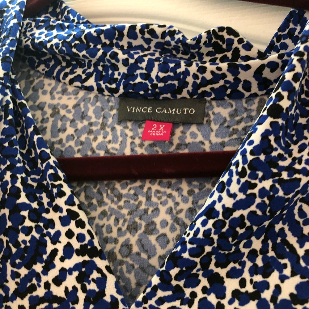 Vince Camuto top - Picture 2 of 4